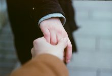 استشاري علاقات أسرية